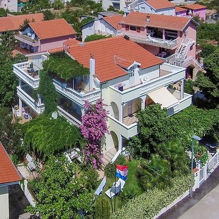 Апартаменты Oaza Tribunj Sea View Экстерьер фото